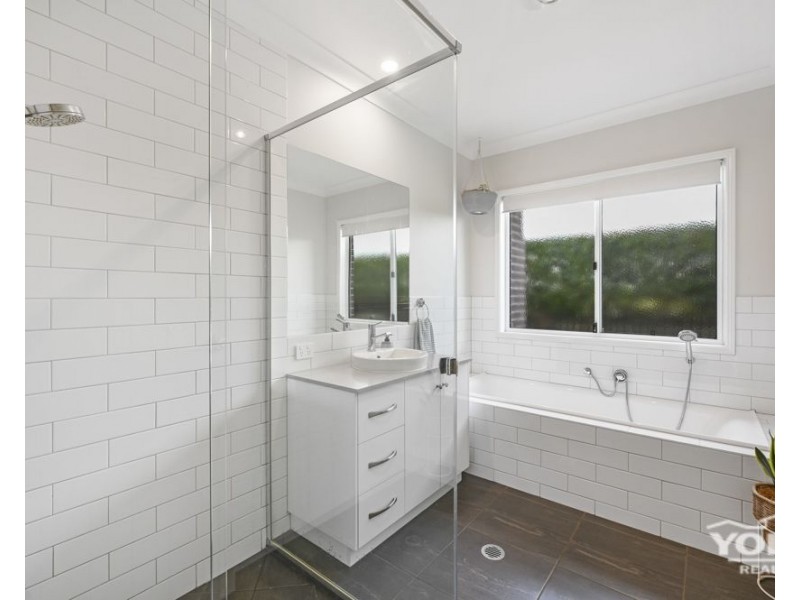 20 Hancock Circuit, Kleinton QLD 4352