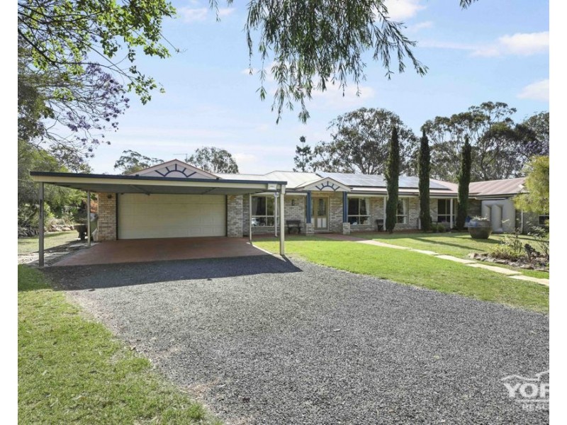 10 Traverston Court, Preston QLD 4352