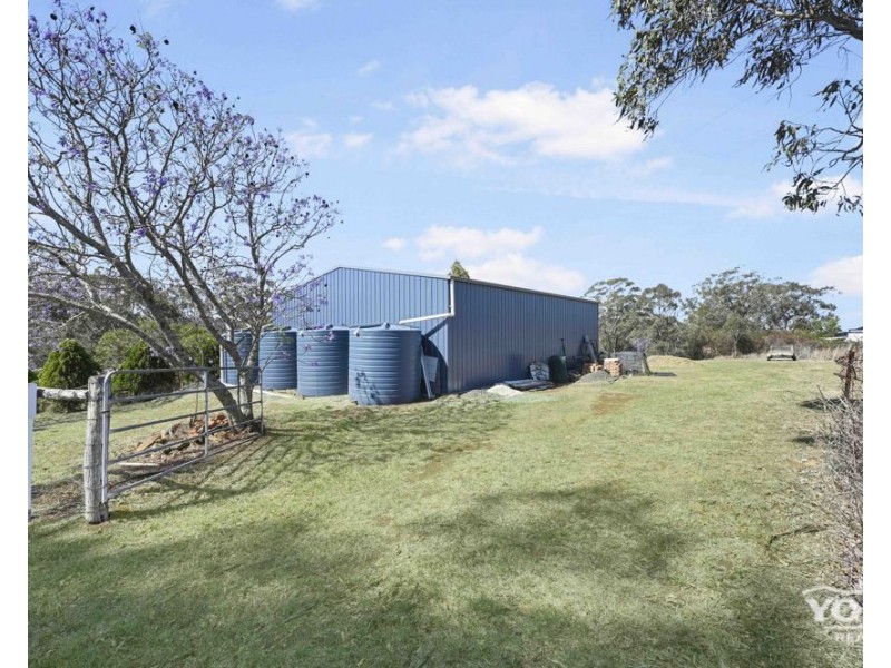 10 Traverston Court, Preston QLD 4352