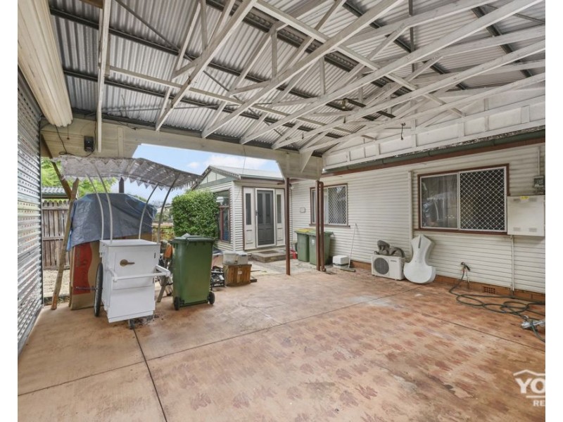 Kearneys Spring QLD 4350
