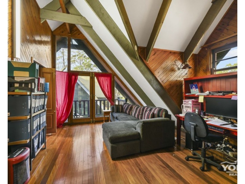 2 Littleton Drive, Highfields QLD 4352
