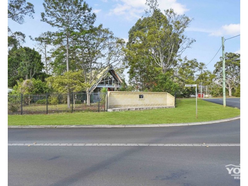12 Plaza Circle, Highfields QLD 4352