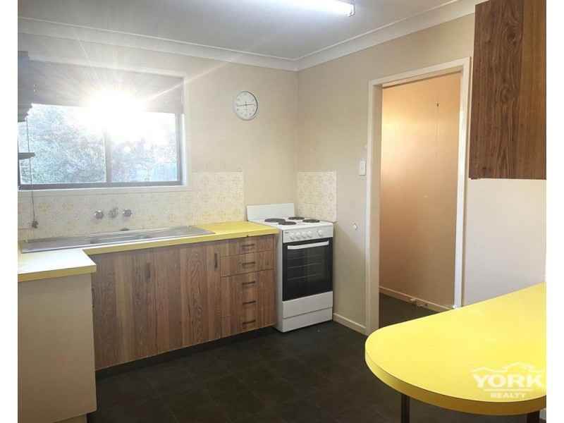 Mount Lofty QLD 4350