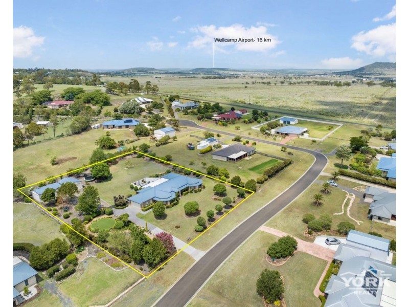 8 Morris Court, Cotswold Hills QLD 4350
