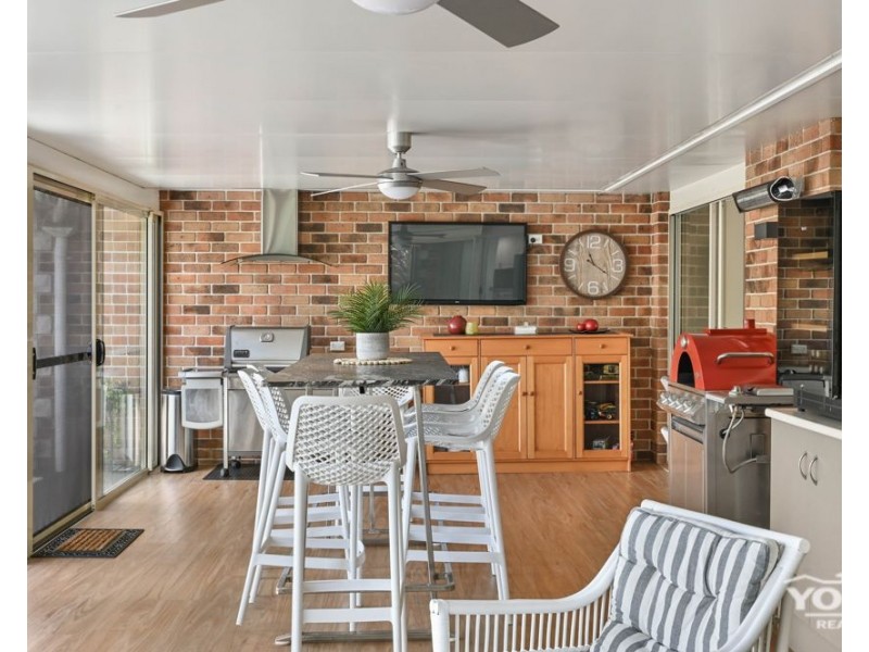 8 Morris Court, Cotswold Hills QLD 4350