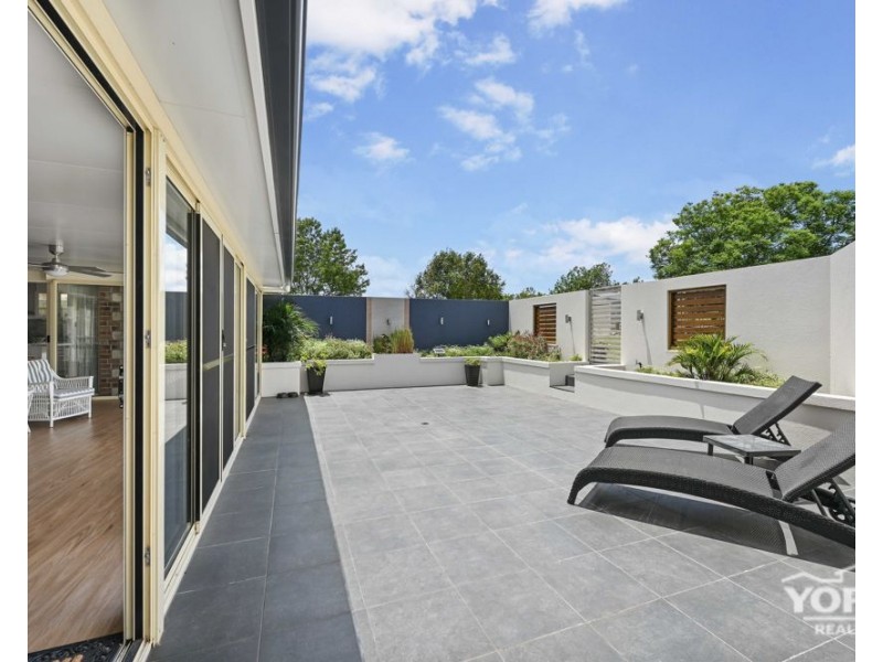 8 Morris Court, Cotswold Hills QLD 4350
