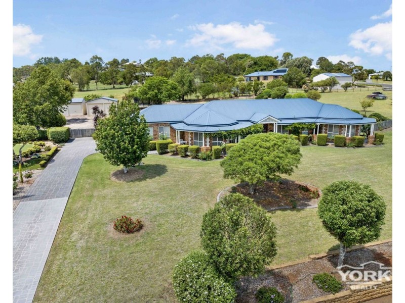 8 Morris Court, Cotswold Hills QLD 4350