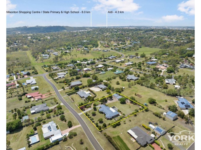 8 Morris Court, Cotswold Hills QLD 4350