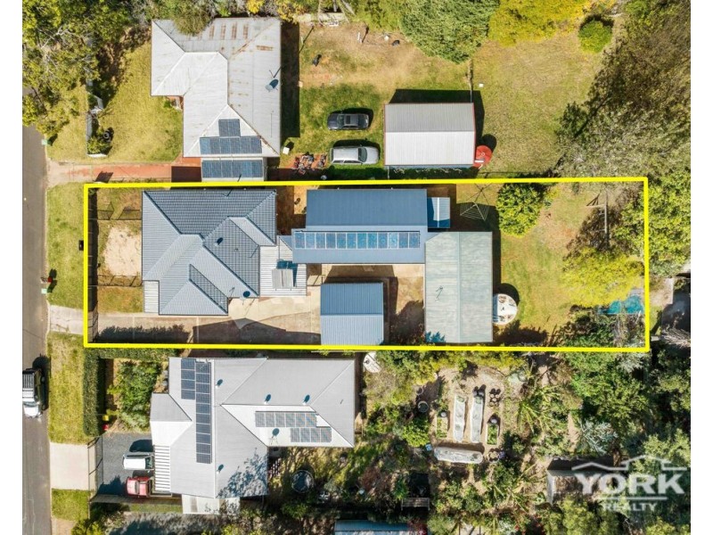 11 Newmarket Street, Newtown QLD 4350