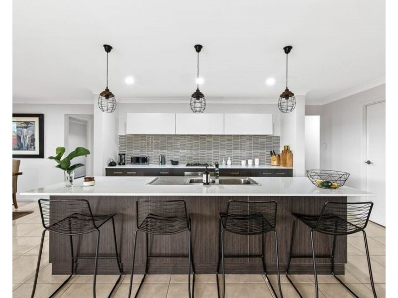 3 Lemon Court, Wyreema QLD 4352