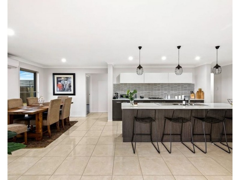 3 Lemon Court, Wyreema QLD 4352