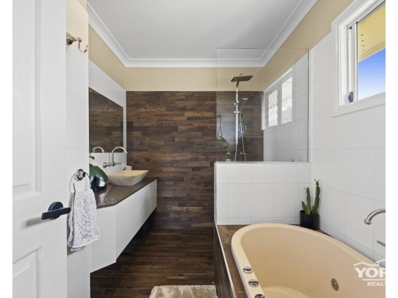 Newtown QLD 4350