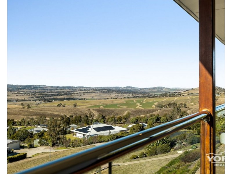 22 Manikato Drive, Hodgson Vale QLD 4352