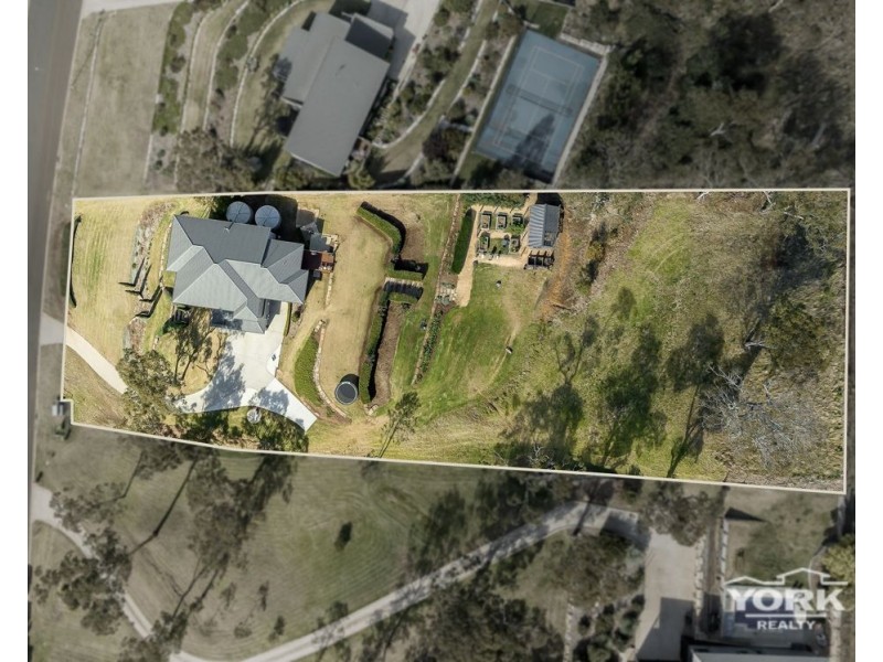 22 Manikato Drive, Hodgson Vale QLD 4352