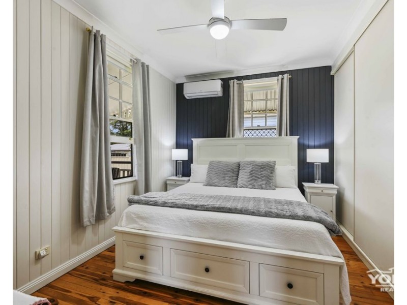 Centenary Heights QLD 4350