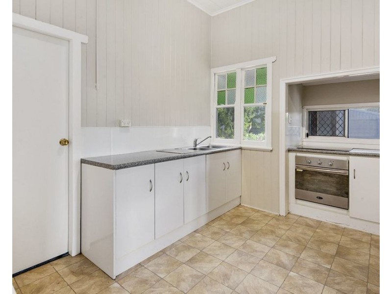 399 Tor Street, Newtown QLD 4350