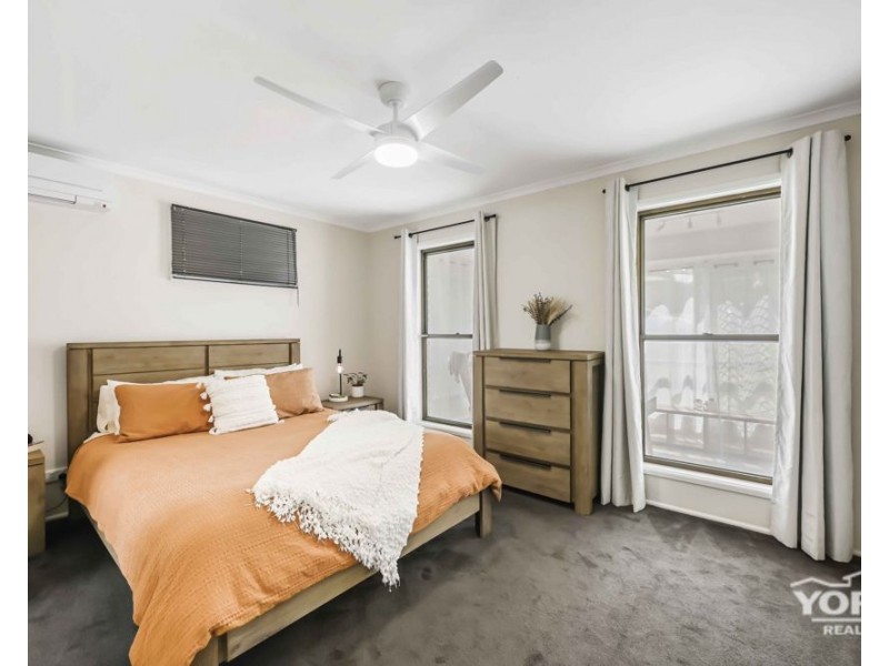 Centenary Heights QLD 4350