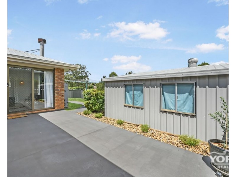 Centenary Heights QLD 4350