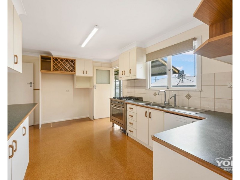 Centenary Heights QLD 4350