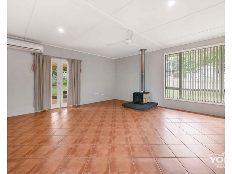 Centenary Heights QLD 4350