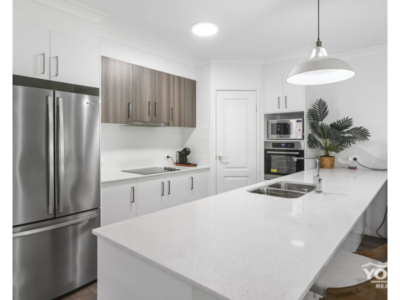 2/208b South Street, South Toowoomba QLD 4350