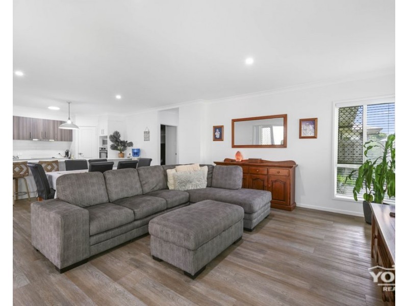 2/208b South Street, South Toowoomba QLD 4350