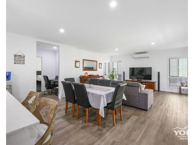 2/208b South Street, South Toowoomba QLD 4350