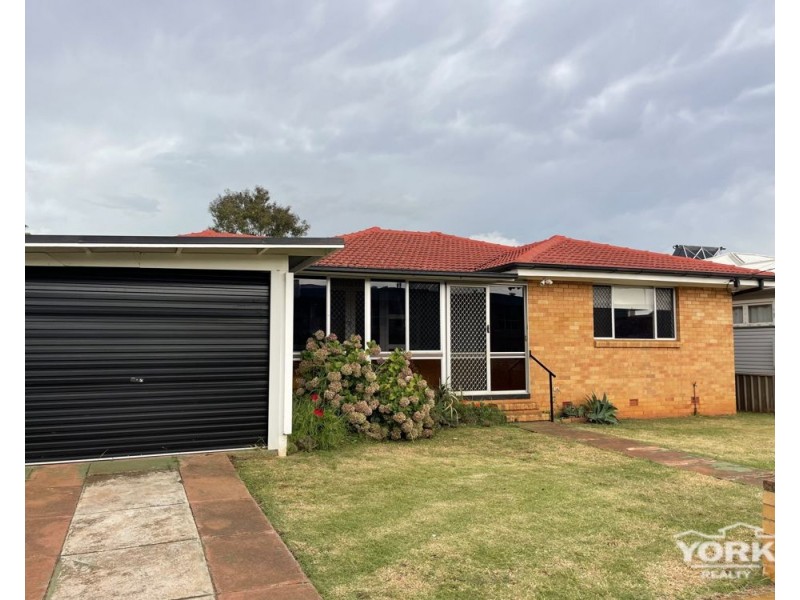 199 North Street, Rockville QLD 4350