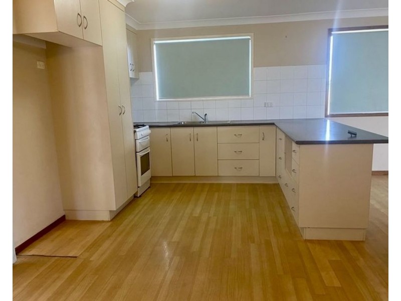 Kearneys Spring QLD 4350