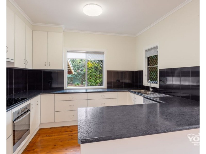Centenary Heights QLD 4350