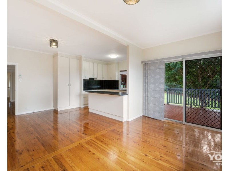 Centenary Heights QLD 4350
