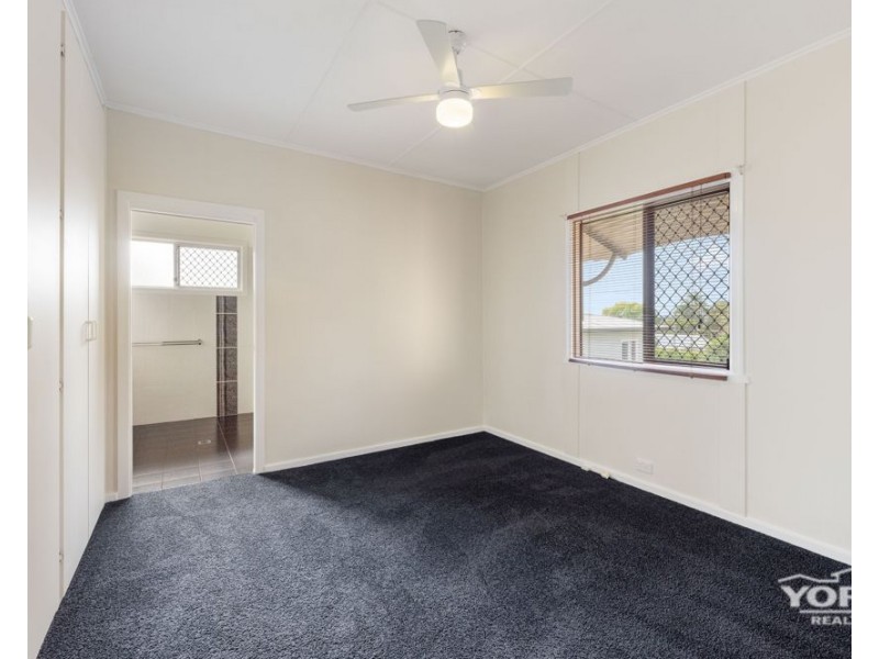 Centenary Heights QLD 4350