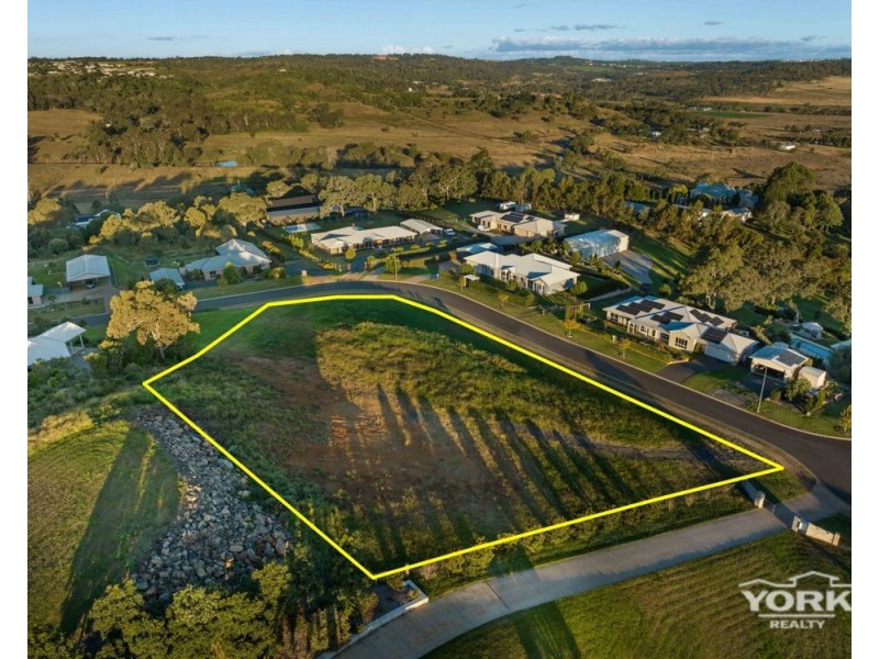 22 Colonial Drive, Gowrie Junction QLD 4352