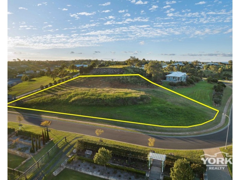 22 Colonial Drive, Gowrie Junction QLD 4352
