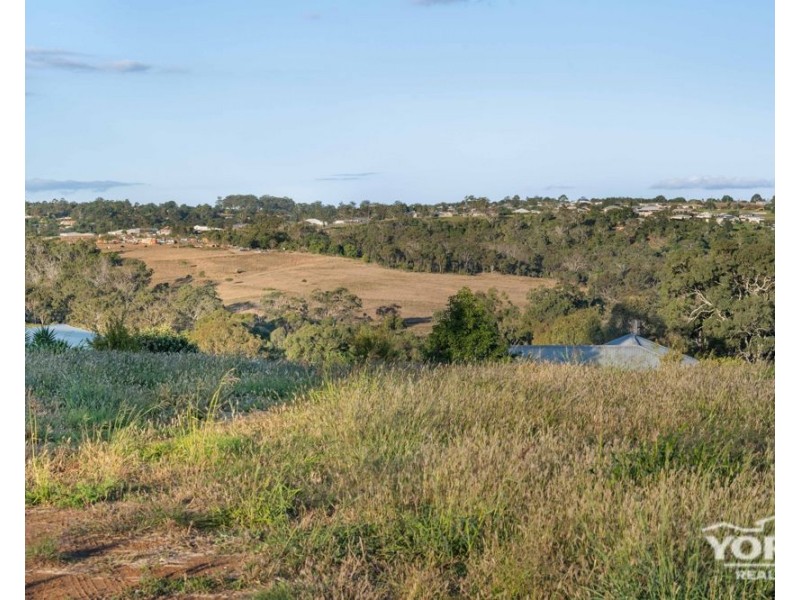 22 Colonial Drive, Gowrie Junction QLD 4352