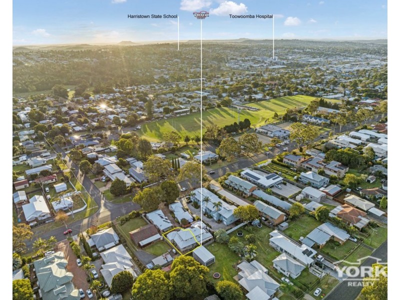 Centenary Heights QLD 4350