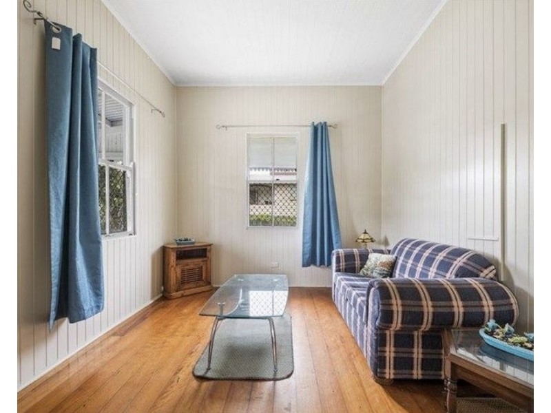 Centenary Heights QLD 4350