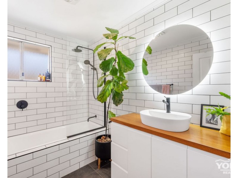 Darling Heights QLD 4350