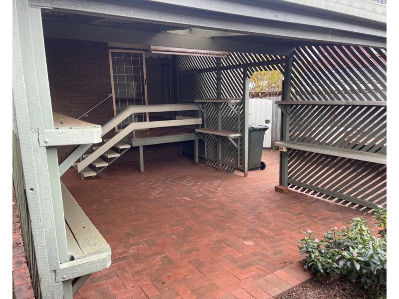 19 Athol Street, Harlaxton QLD 4350