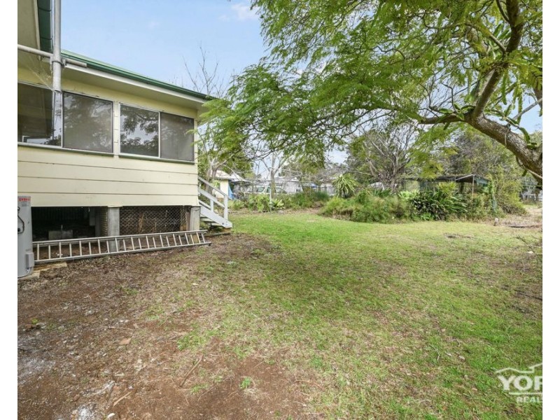 43 Hillview Avenue, Newtown QLD 4350
