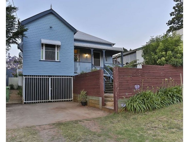 3 Newington Street, North Toowoomba QLD 4350