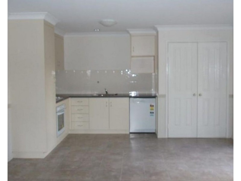 3/6a Clarissa Street, Newtown QLD 4350