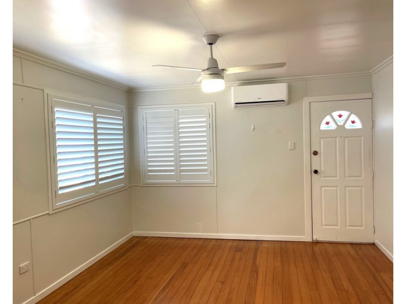 83 Hogg Street, Cranley QLD 4350