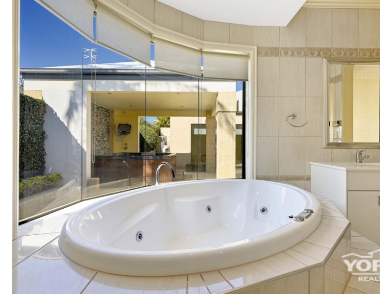 Middle Ridge QLD 4350