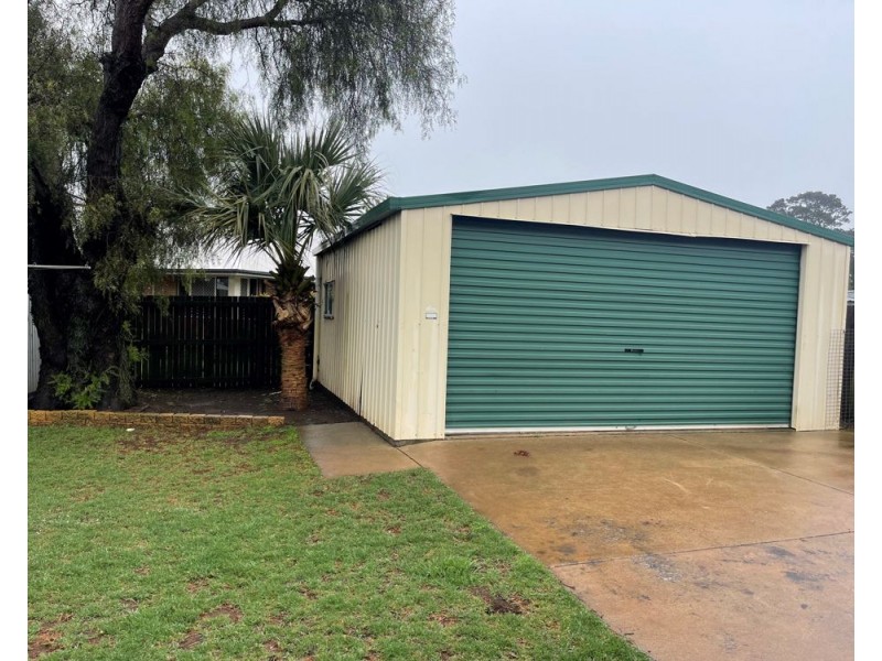 61 Arabian Street, Harristown QLD 4350