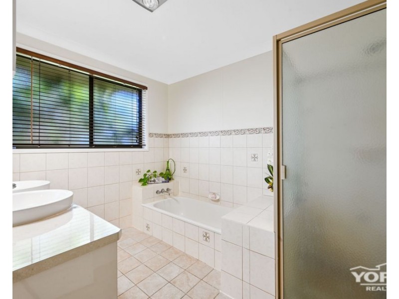 17 Oak Court, Rangeville QLD 4350