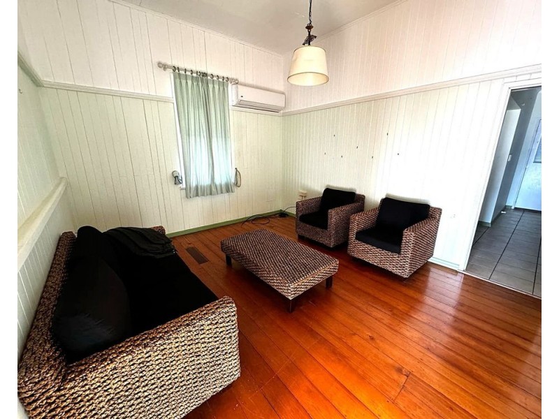 62 Holberton Street, Rockville QLD 4350