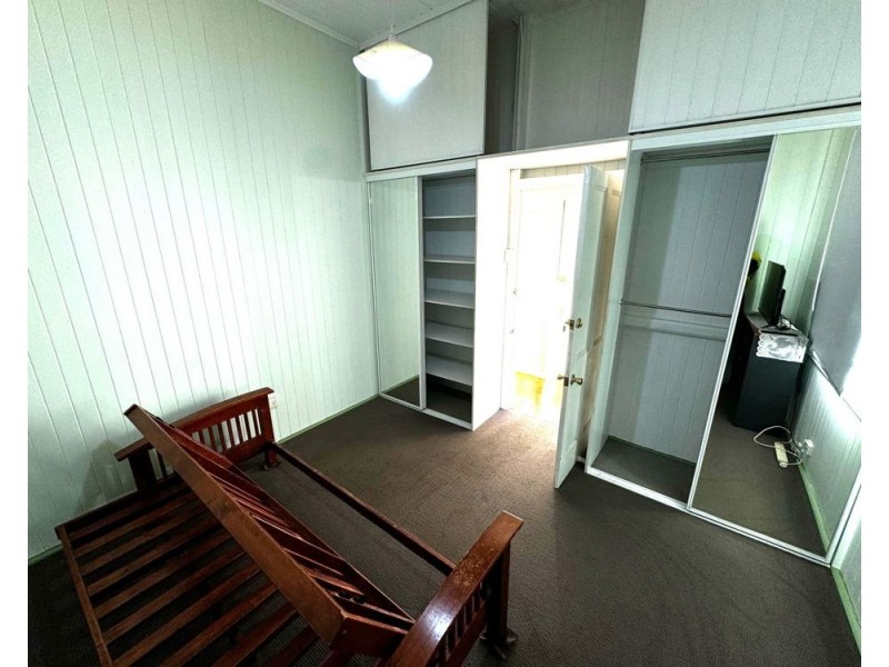 62 Holberton Street, Rockville QLD 4350