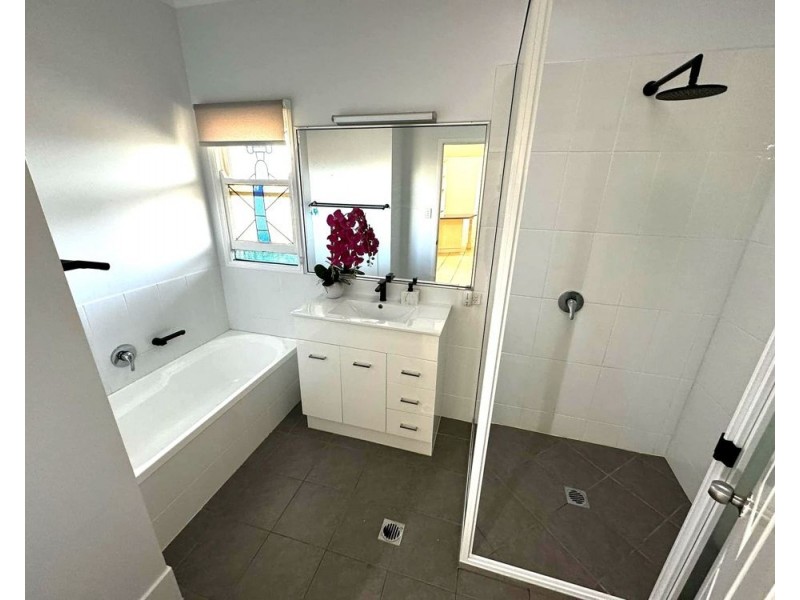 62 Holberton Street, Rockville QLD 4350