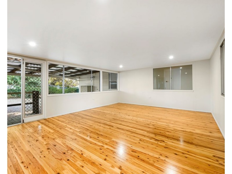 Centenary Heights QLD 4350
